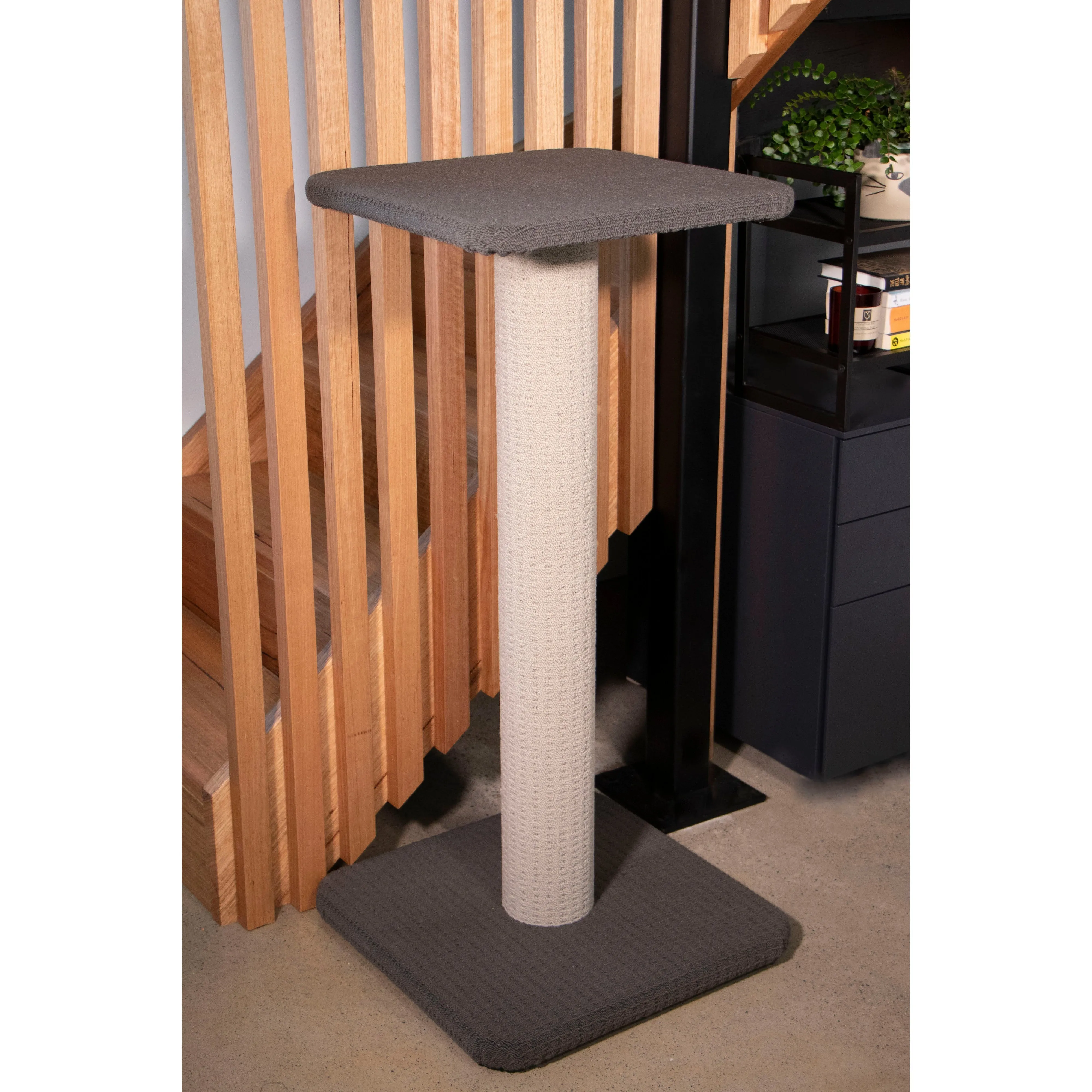 Bosscat Pepa Premium Slate Scratcher with Extra Tall Sisal Post***