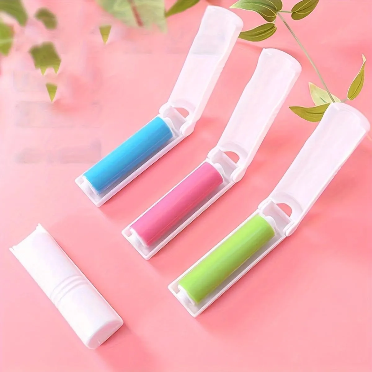 Lint Roller with Washable Sticky Roller Head(3pcs), Reusable Foldable Portable Clothes Washing Carpet Sheets dust Suction Brush Picker Set Cleaner,Pet Hair Remover Brush (Green)