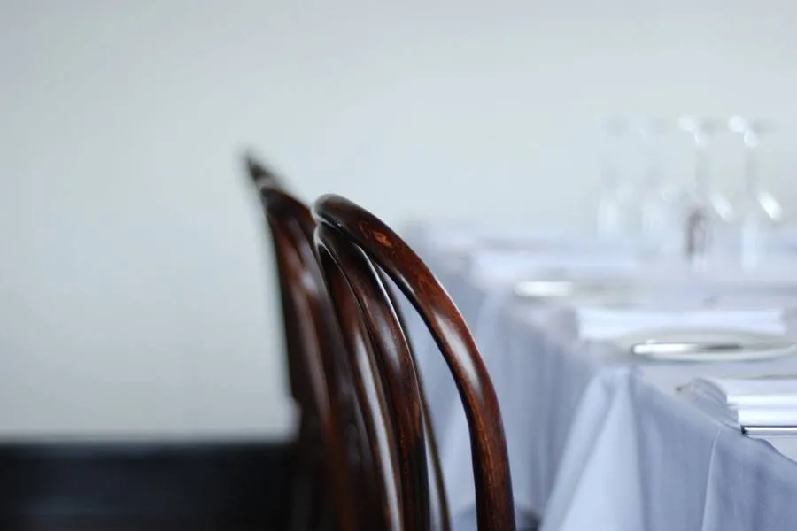 Pub Hotel: The Light Brigade / La Scala