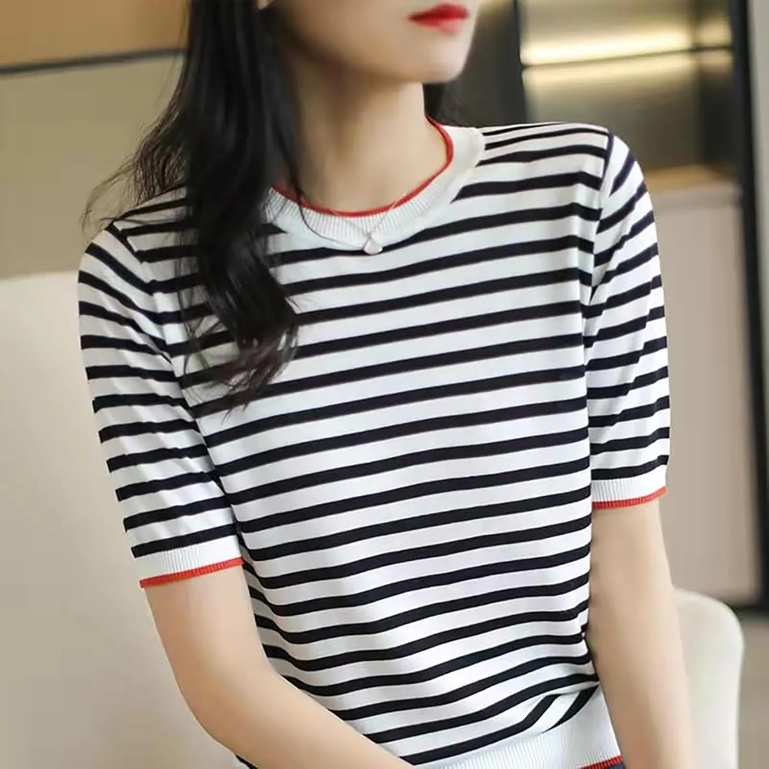 Women's Lightweight Sweater Short Sleeve Round Neck Striped Knit Casual Pullover Tops